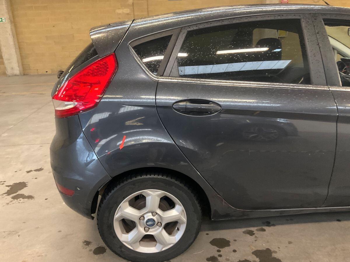 Ford Fiesta 1.4 5 porte Bz.- GPL Titanium