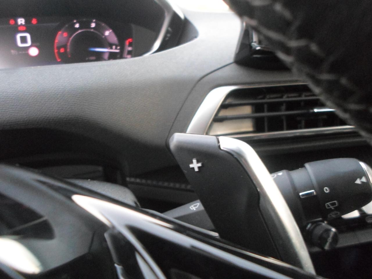 Peugeot 3008 BlueHDi 130 S&S EAT8 GT