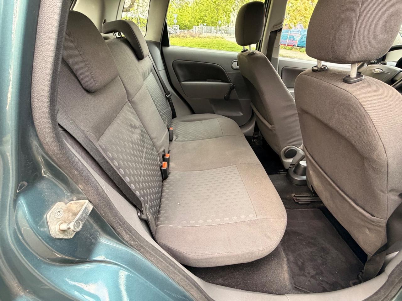 Ford Fiesta 1.4 Benz 5p. Ghia