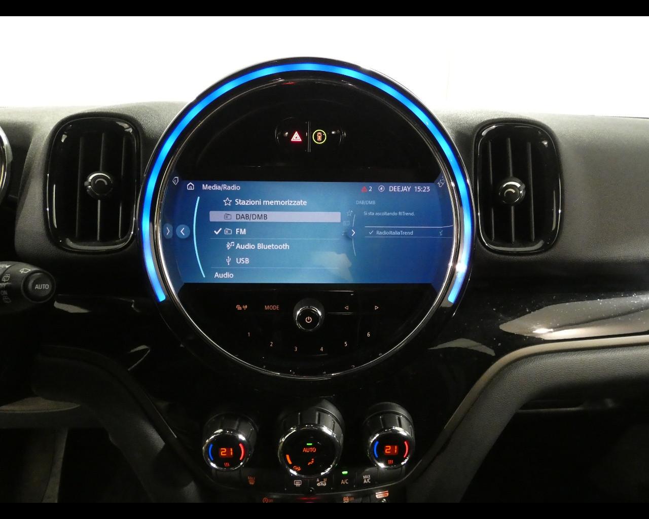 MINI Mini Countrym.(F60) - Mini 2.0 Cooper SD Business Countryman