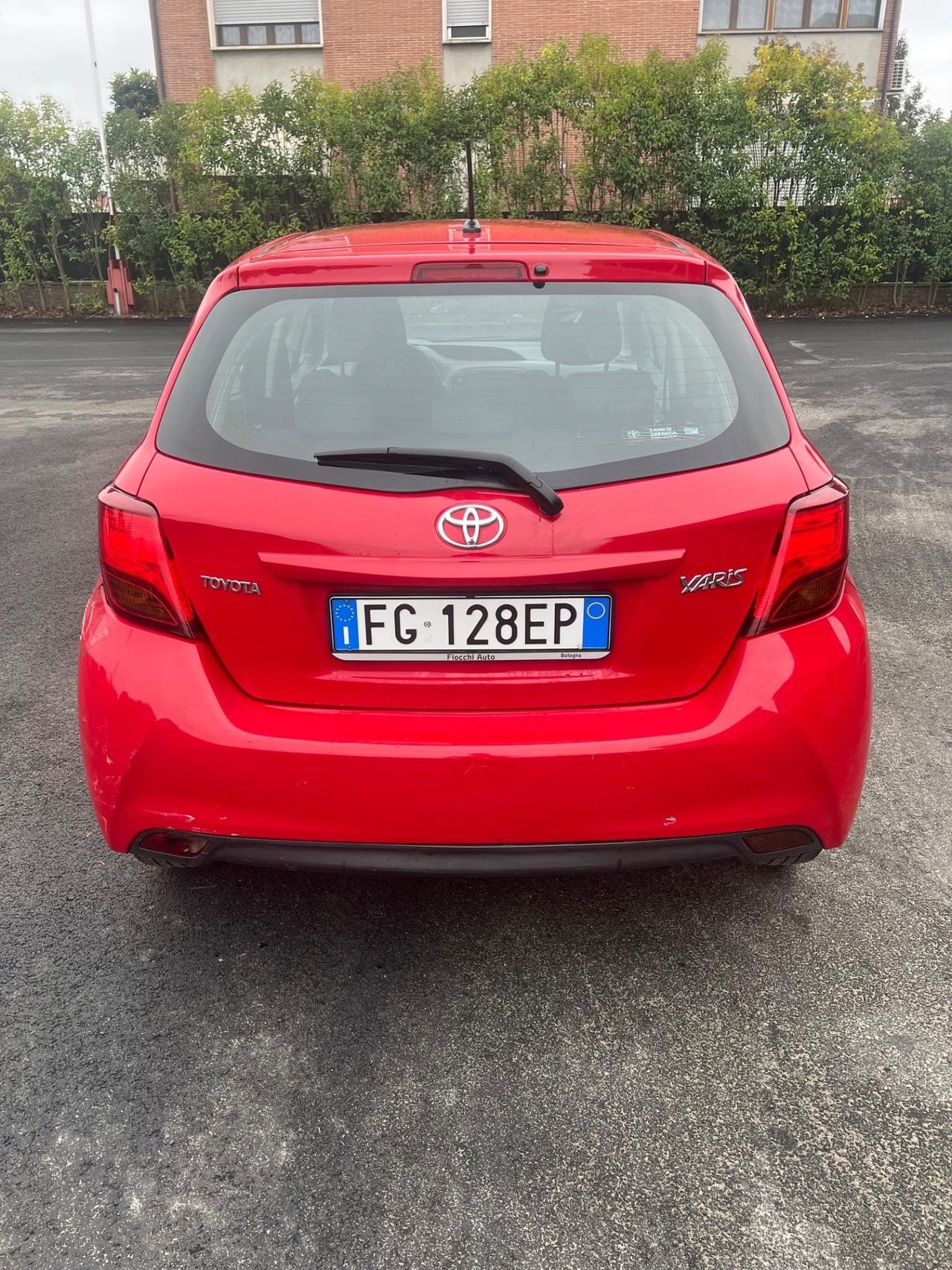 Toyota Yaris 1.0 5 porte Lounge
