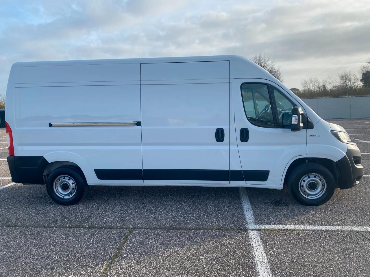 FIAT Ducato 35 2.3 140Cv PASSO LUNGO/TA Cargo