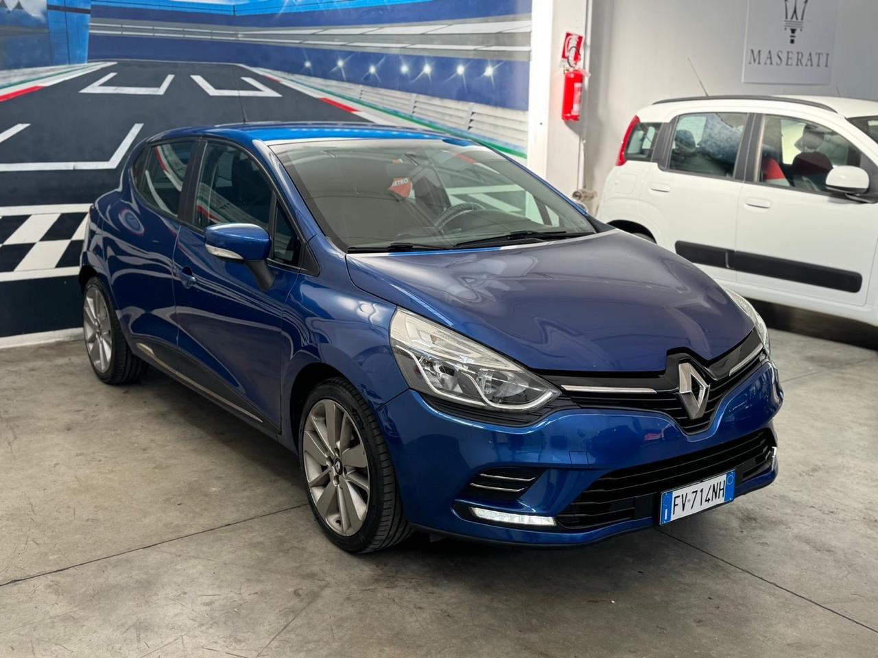Renault Clio TCe 12V 90 CV GPL 5 porte Moschino Intens