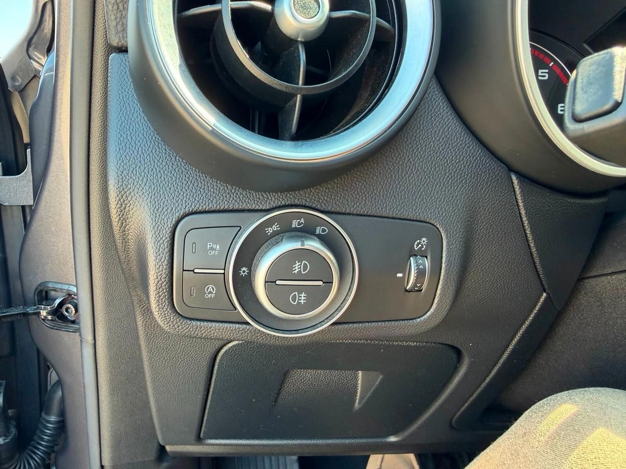 Alfa Romeo Stelvio 2.2 Turbodiesel 190 CV AT8 RWD Business