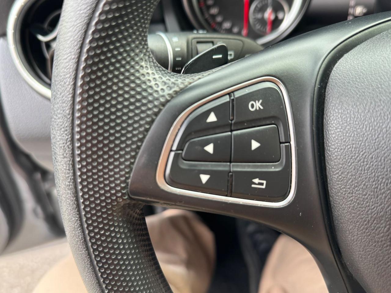 Mercedes-Benz CLA 180 Sport CLA 180 D #8883