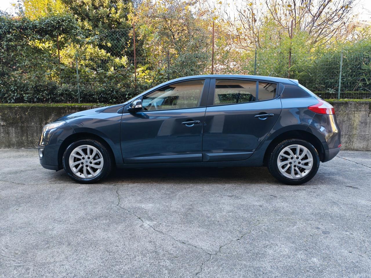 Renault Mégane 1.6 BENZINA 110cv / 30.250km / Unipro