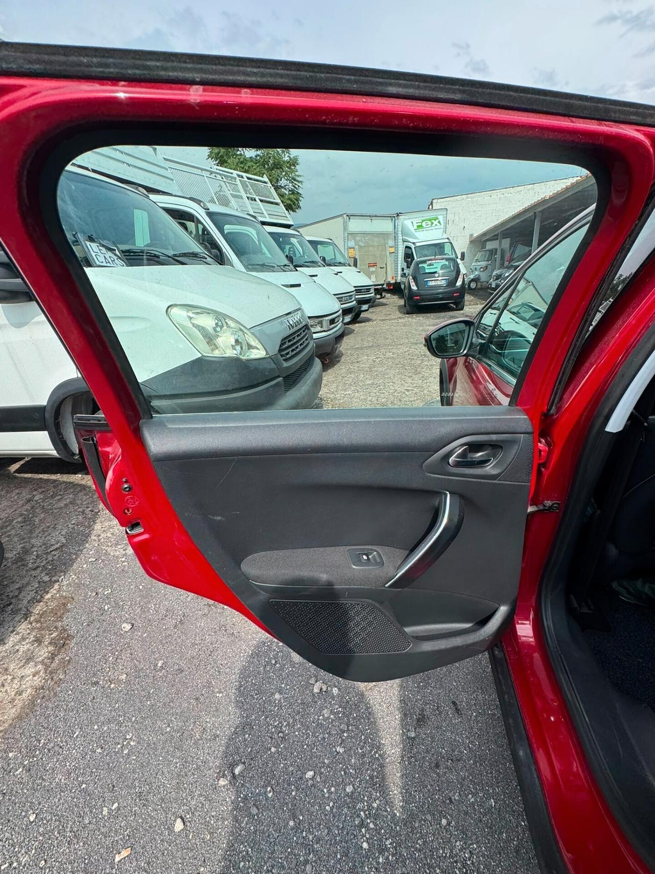 Peugeot 2008 BlueHDi 120 S&S Allure