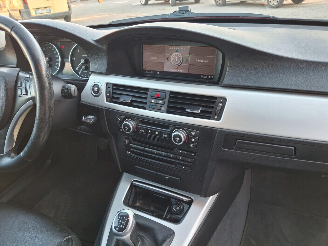 Bmw 318d cat Touring MSport-NAVIGATORE-PELLE-
