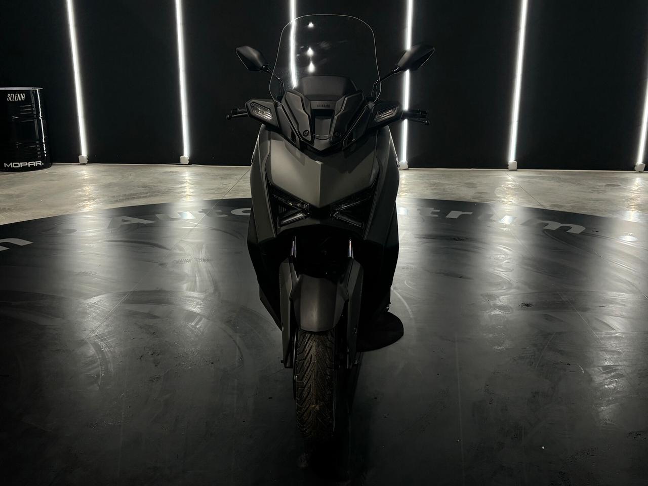 Yamaha X-Max 300