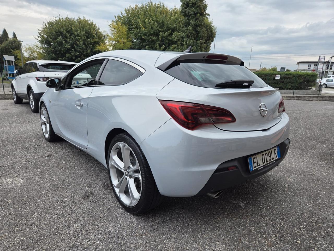 Opel Astra GTC 2.0 CDTI 165CV S&S 3 porte Cosmo S