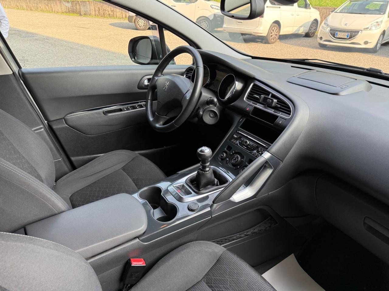 Peugeot 3008 1.6 HDi 115CV Business