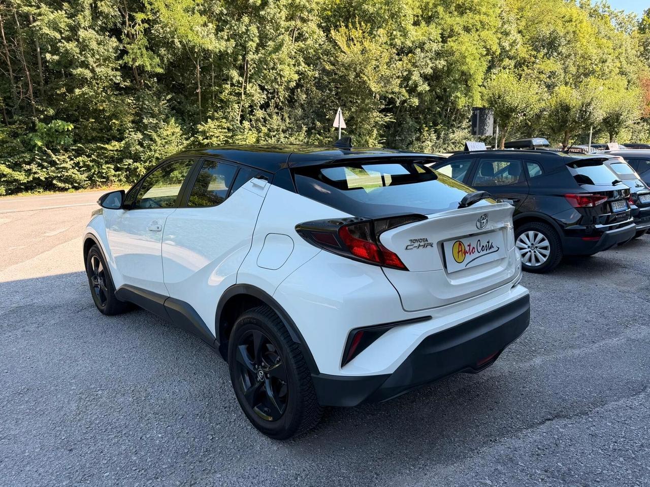 Toyota C-HR 1.2 Turbo CVT 4WD Business