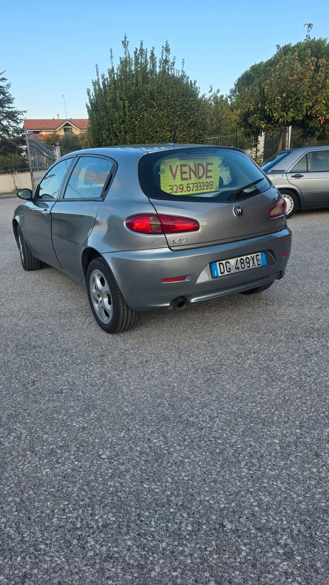 Alfa Romeo 147 1.9 JTD (120) 5 porte Distinctive