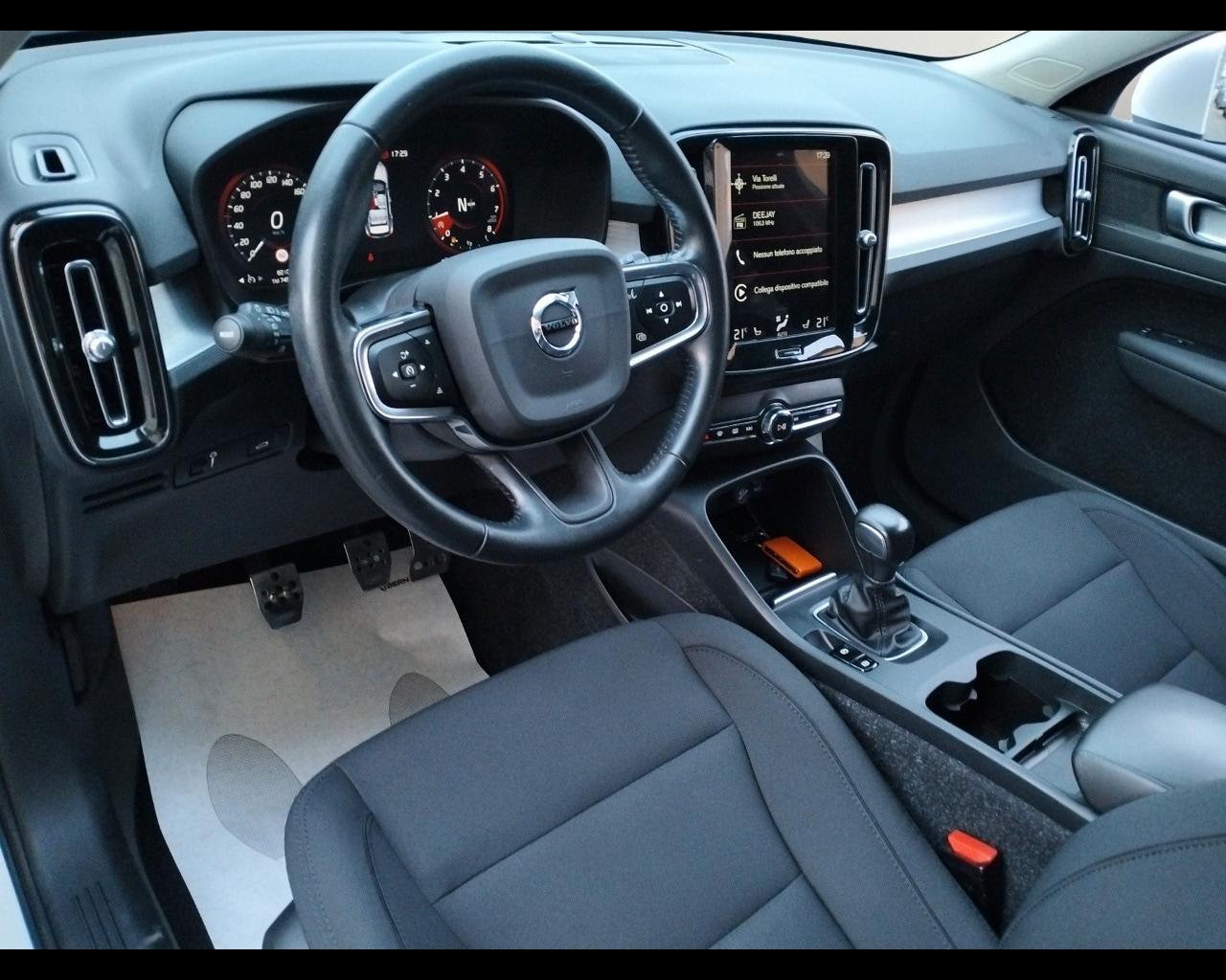 VOLVO XC40 (2017-->) XC40 T2 Business