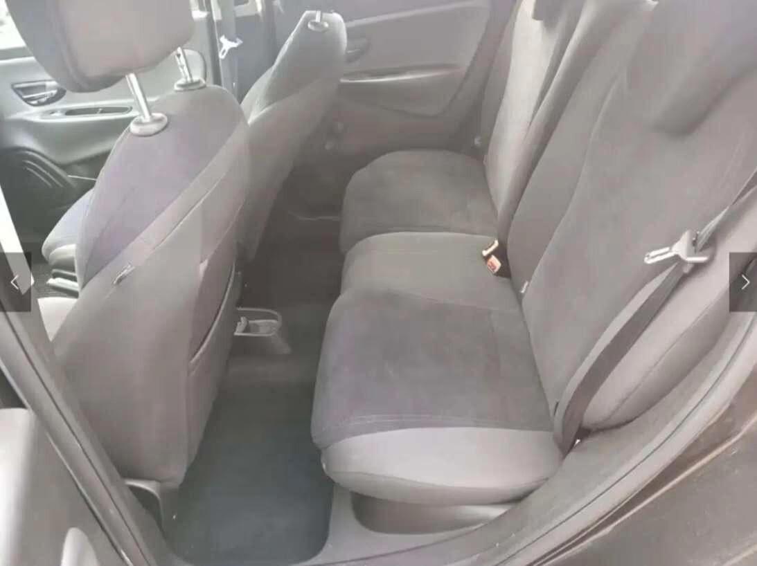 Lancia Ypsilon 1.2 69 CV 5 porte S&S Elefantino ok neo patentati