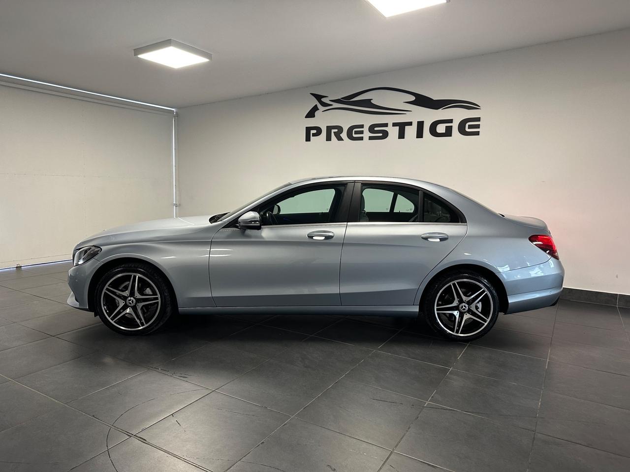 MERCEDES-BENZ C180D SPORT BERLINA 116CV AUTOMATICO