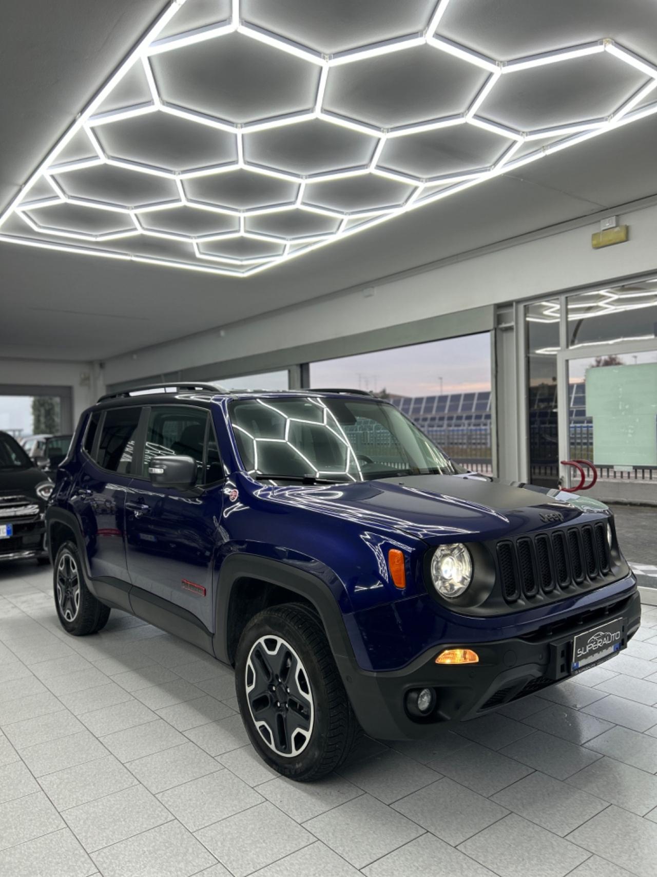 Jeep Renegade 2.0 Mjt 170CV 4WD Active Drive Low Trailhawk