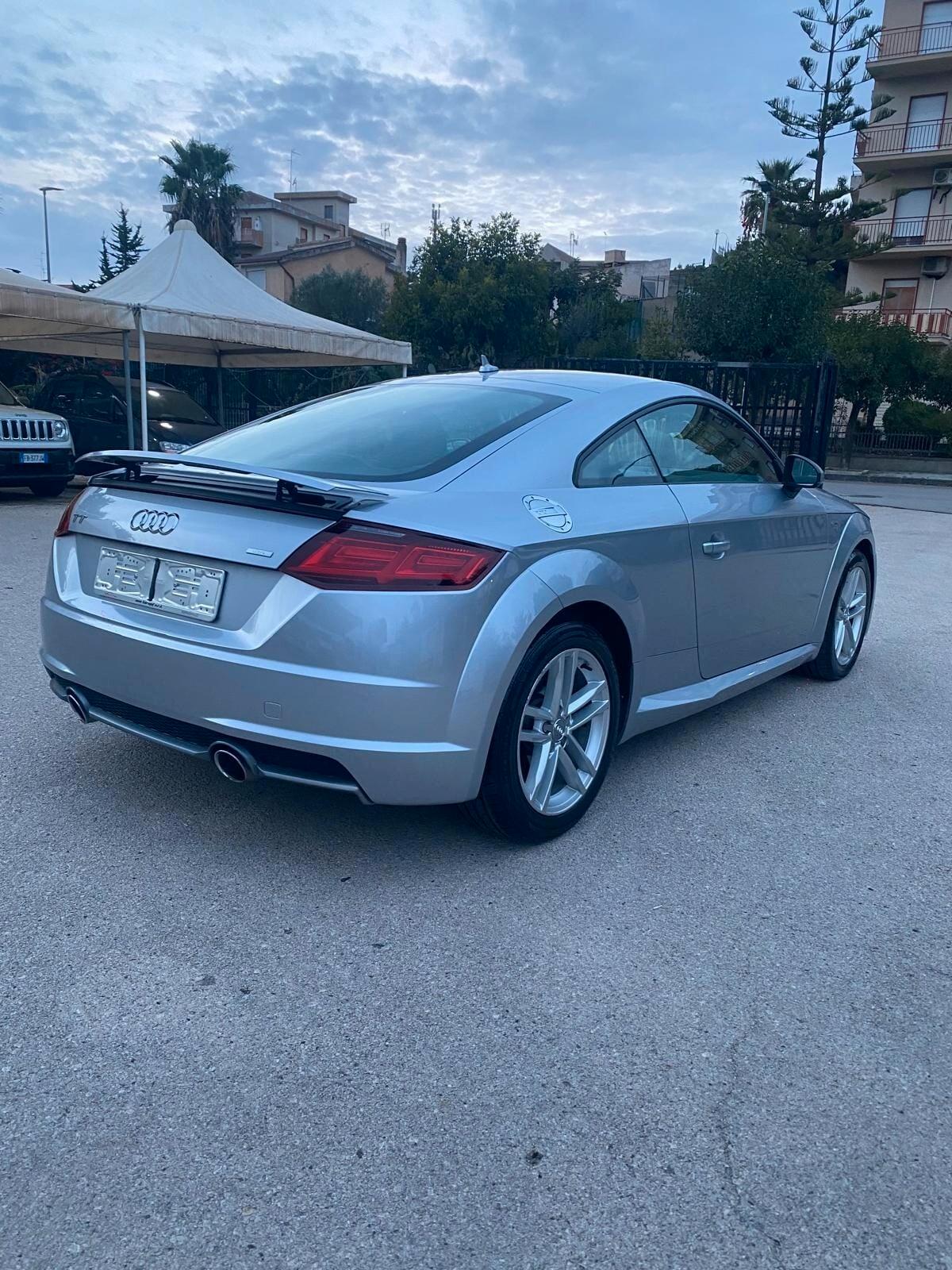 Audi TT Coupé 2.0 TDI ultra S line