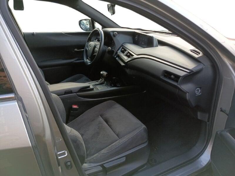 Lexus UX UX Hybrid Executive