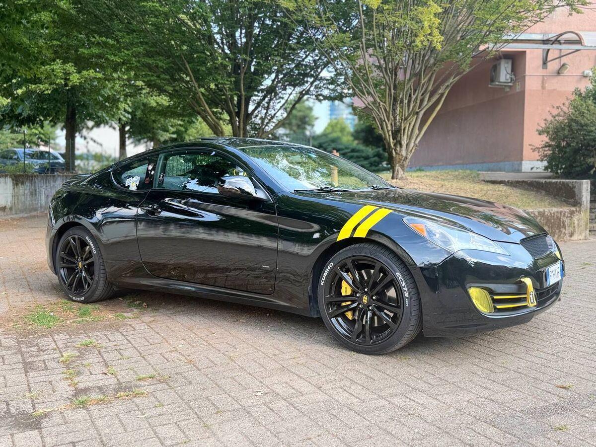 Hyundai Genesis 2.0 turbo Sport