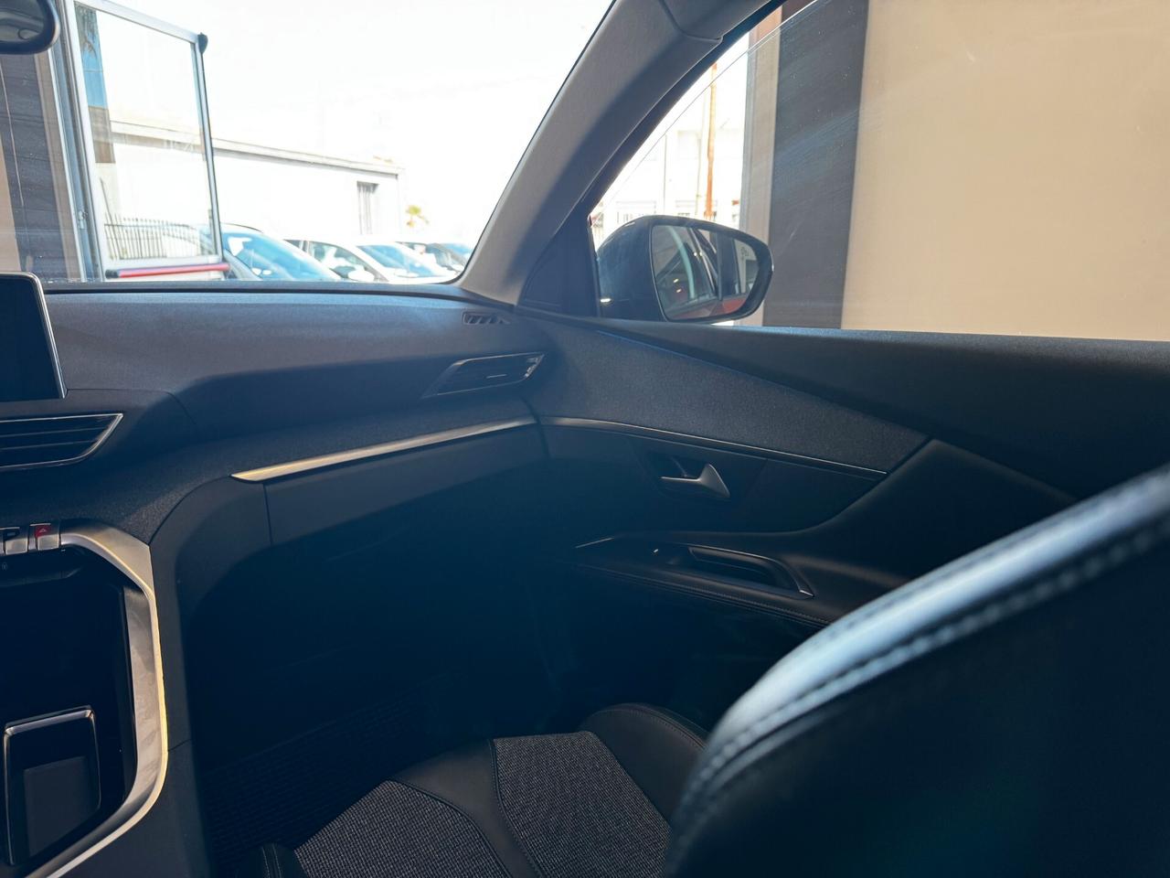 Peugeot 3008 BlueHDi 130cv EAT8 Allure 2020