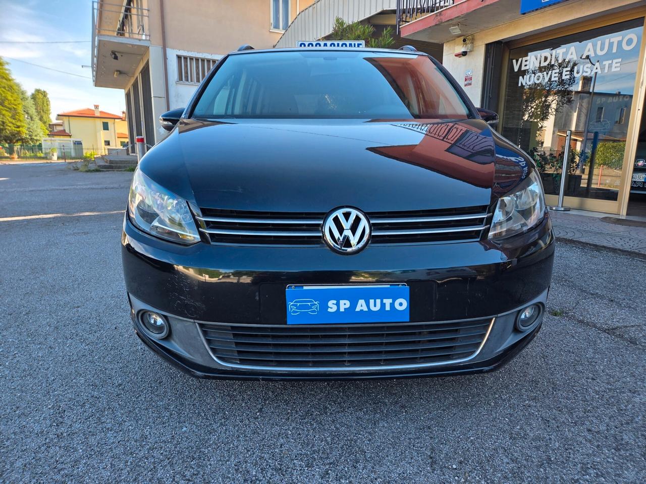 Volkswagen Touran 7 posti - 2011