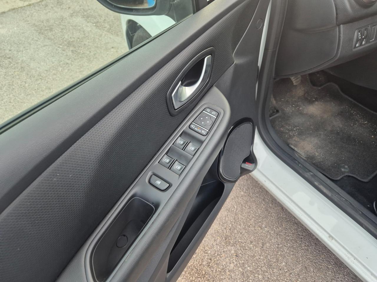 Renault Clio dCi 8V 90CV Start&Stop 5 porte Energy Intens