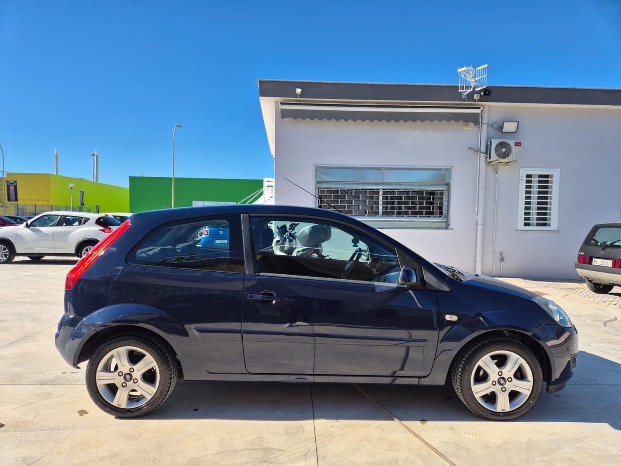 Ford Fiesta 1.2 16V 75cv