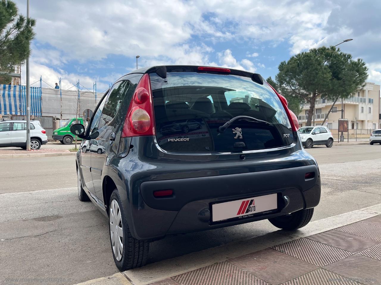 PEUGEOT 107 1.0 68 CV 5p. Urban Move