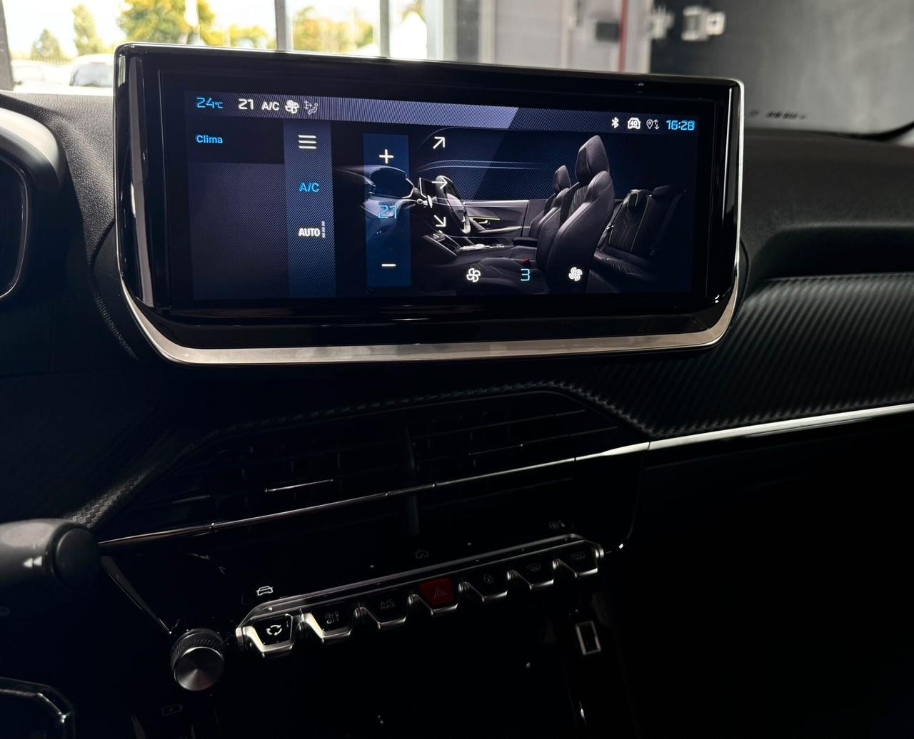 Peugeot 2008 PureTech 100 S&S Allure