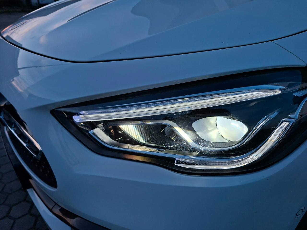 Mercedes GLA 180d Premium *TAGLIANDI MERCEDES*