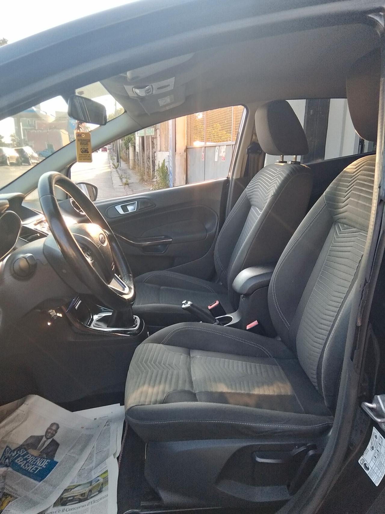 Ford Fiesta 1.4 5 porte Bz.- GPL Titanium