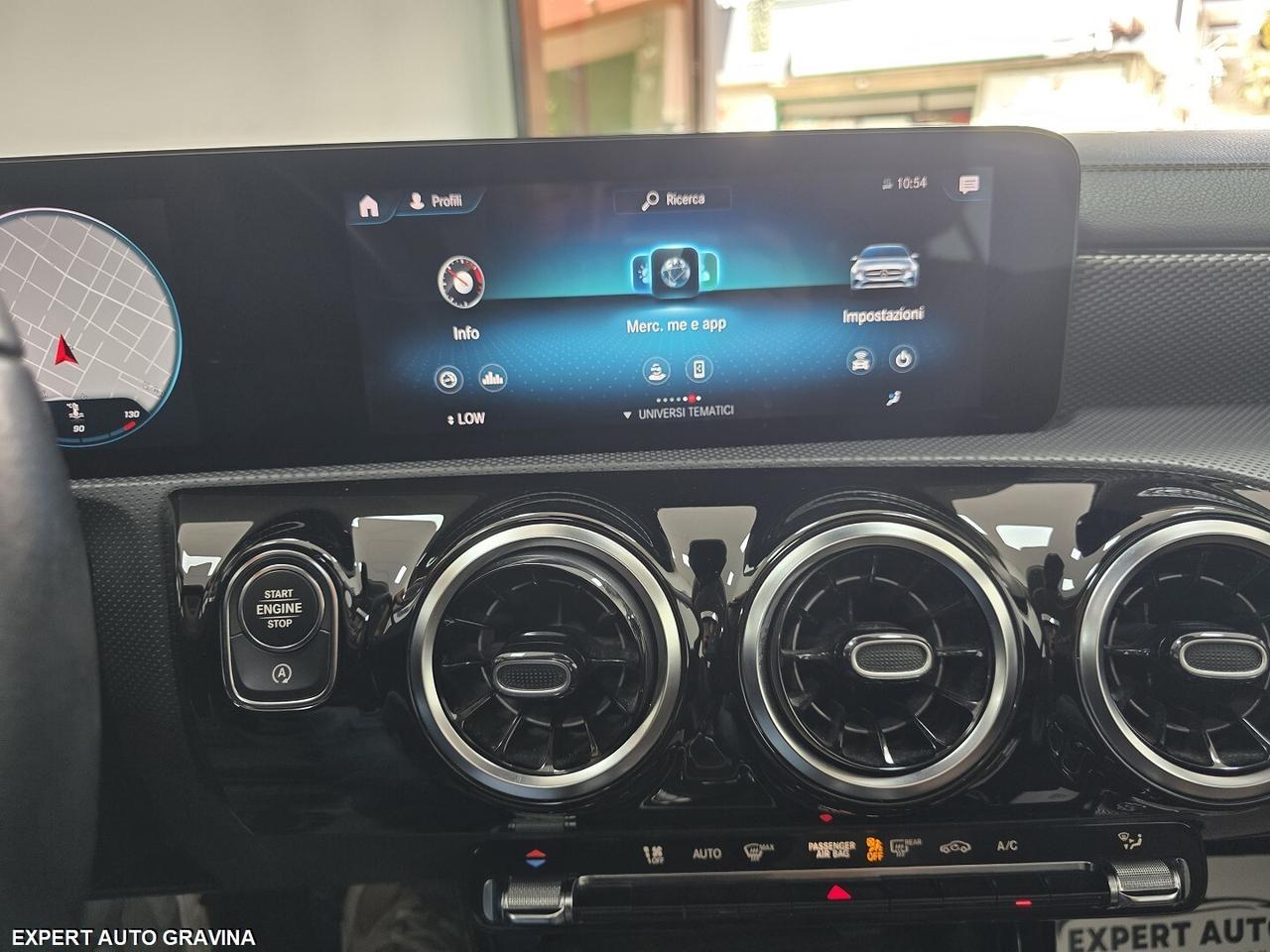 MERCEDES CLA180 SHOTING BRAKE TETTO APRIBILE