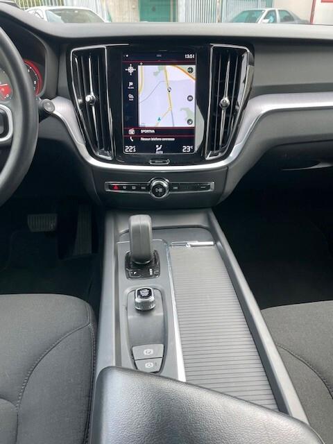 Volvo V60 B4 (d) Geartronic Momentum Business