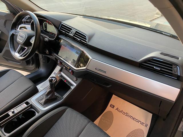 AUDI Q3 35 2.0 TDI S tronic Business Advanced COCKPIT