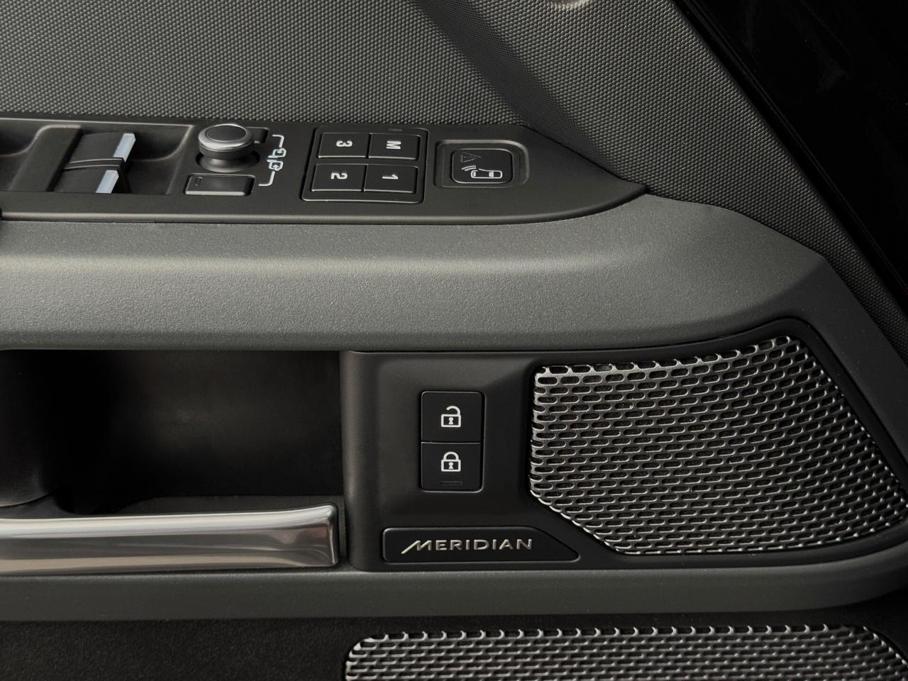 Land Rover Defender 110 3.0d i6 MHEV X-Dynamic HSE 250CV
