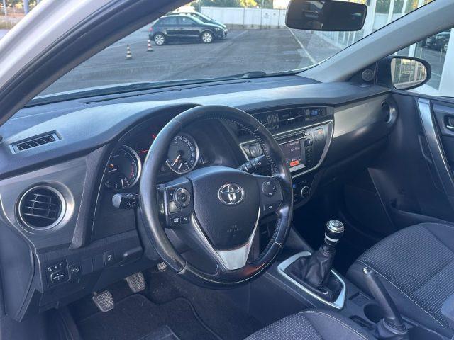 TOYOTA Auris Touring Sports 1.4 D-4D Lounge