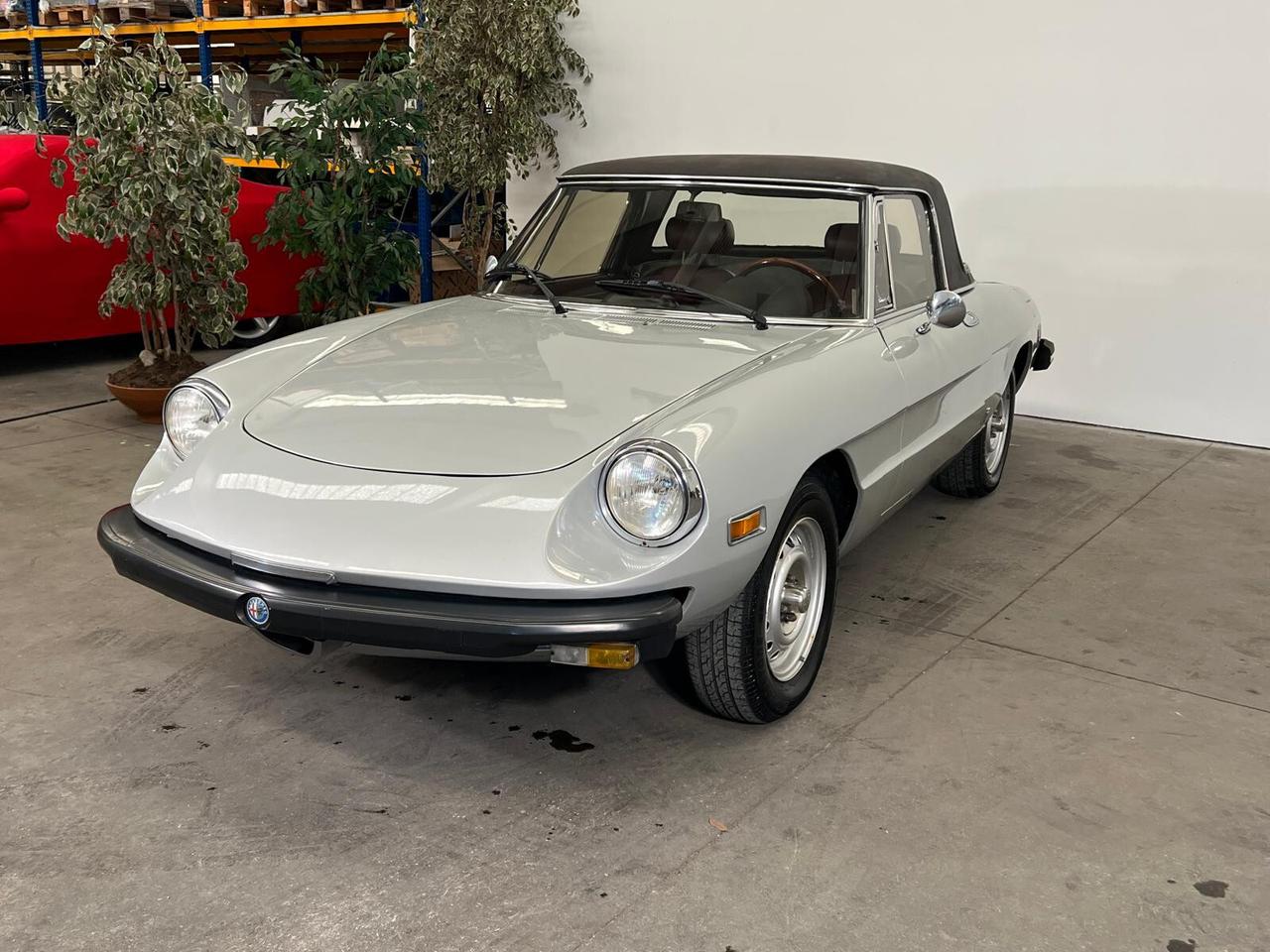 Alfa Romeo Duetto 2.000 versione America