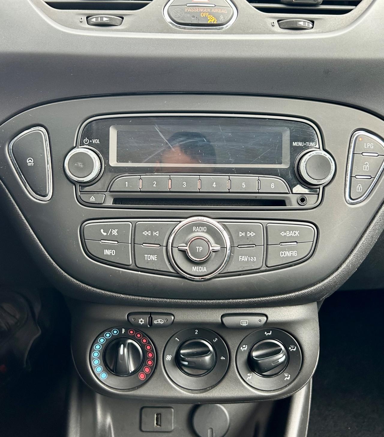 Opel Corsa 1.4 90CV GPL Tech 5p Innovation 2016