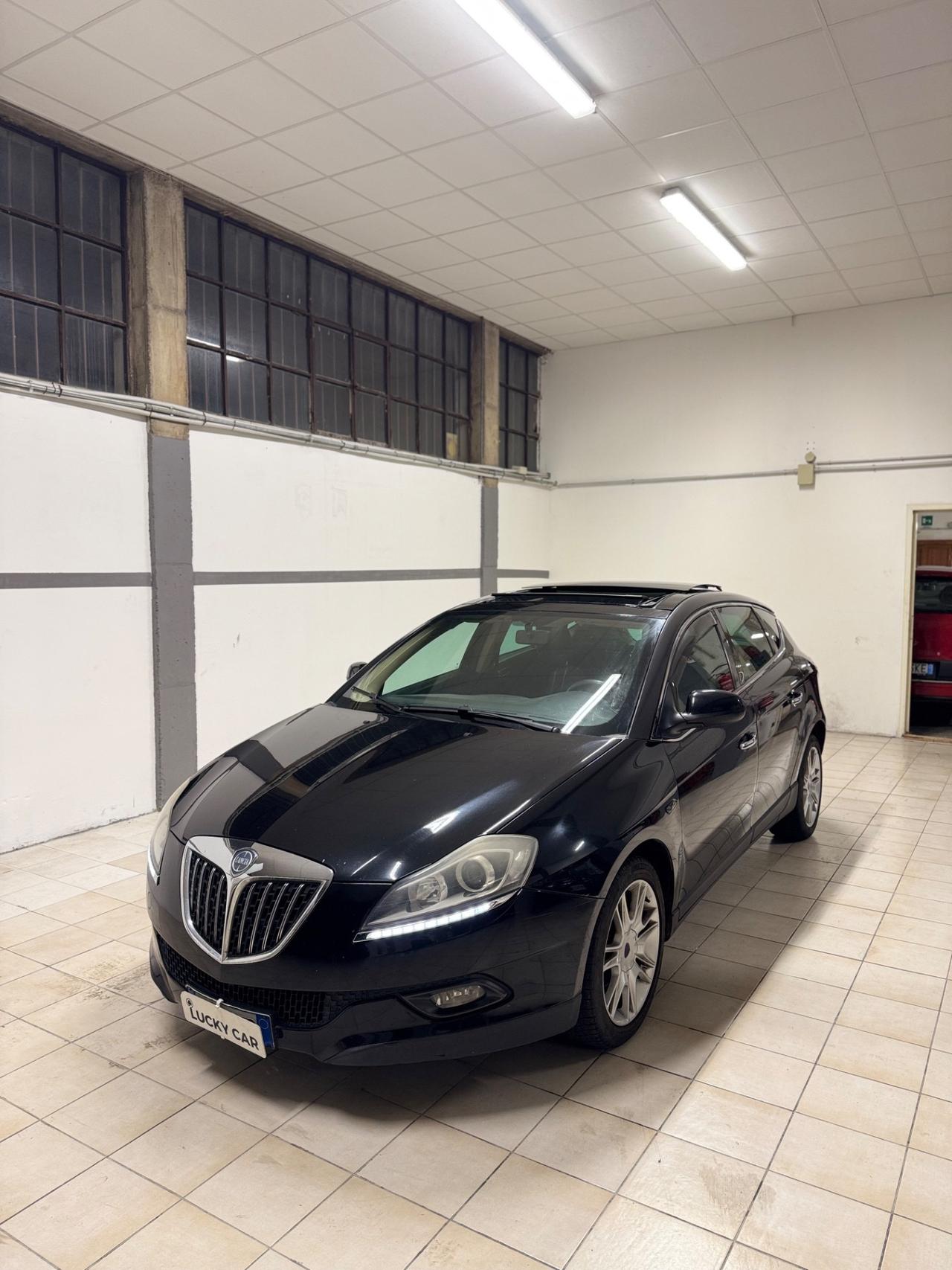 Lancia Delta 1.6 MJT DPF Platino