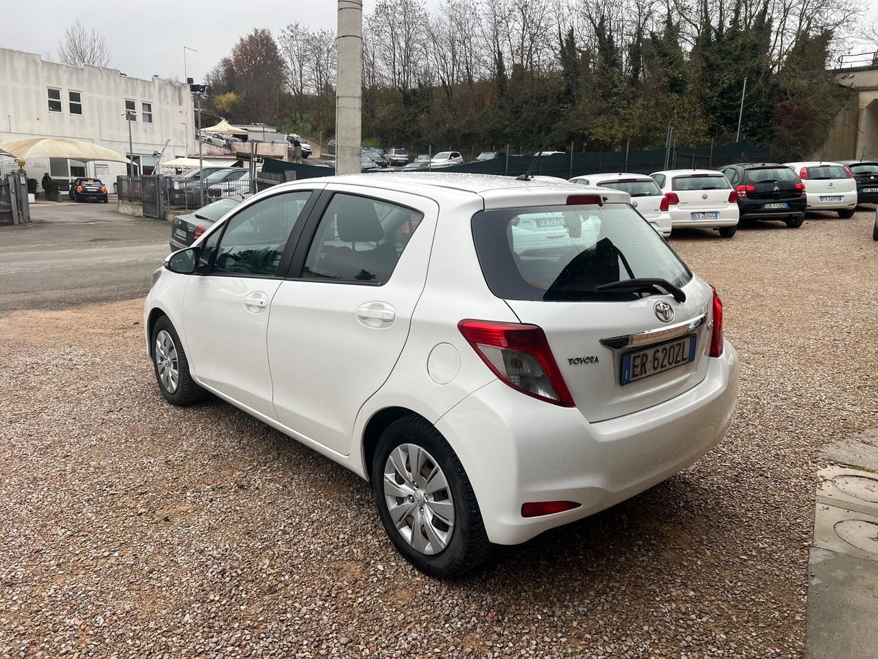 Toyota Yaris 1.0 5 porte