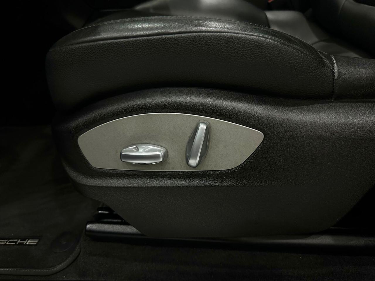 Porsche Macan diesel 3.0 diesel *Tetto apribile*