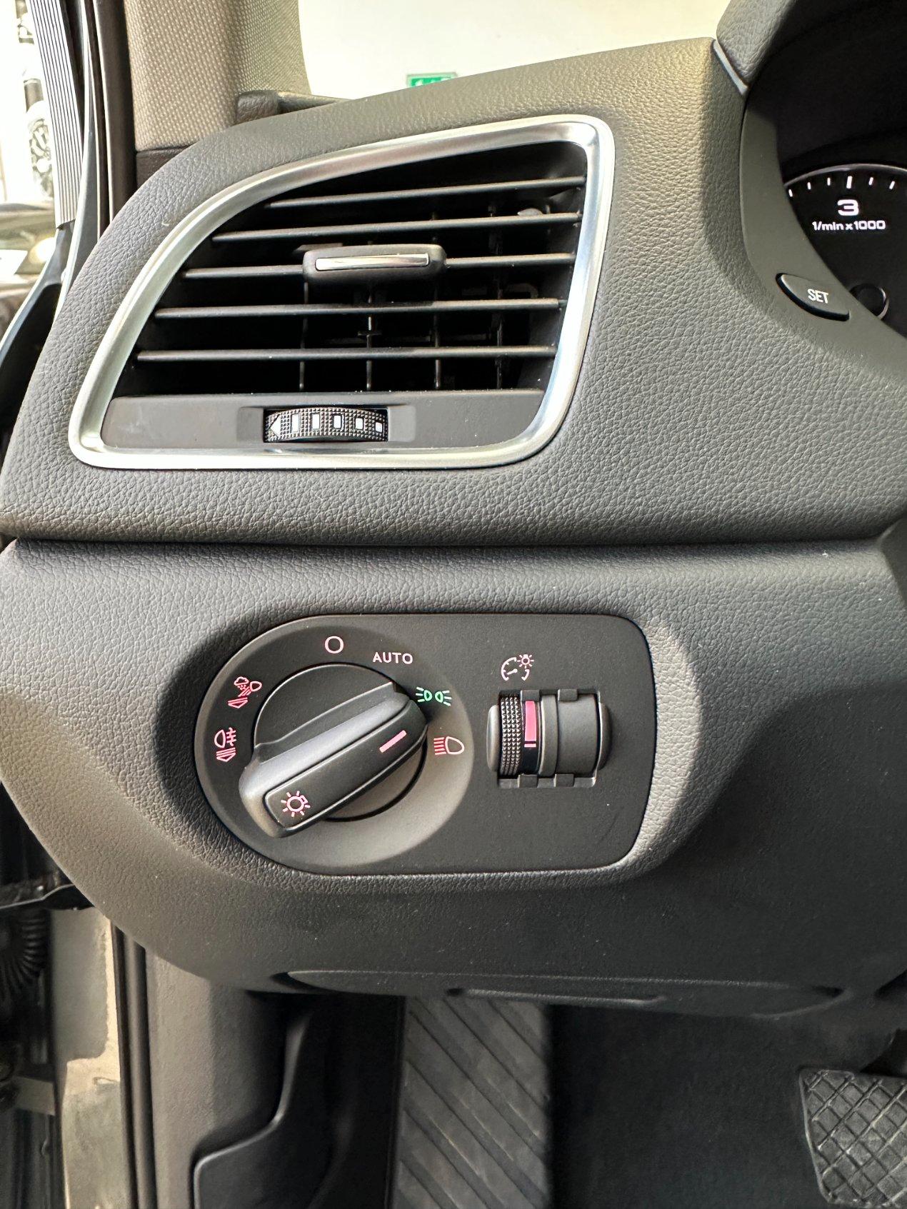 Audi Q3 2.0 tdi Design quattro 150cv S tronic - Navi