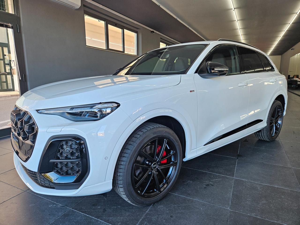 Audi Q5 S-LINE