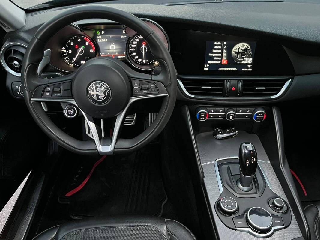 Alfa Romeo Giulia 2.2 t Super 180cv auto