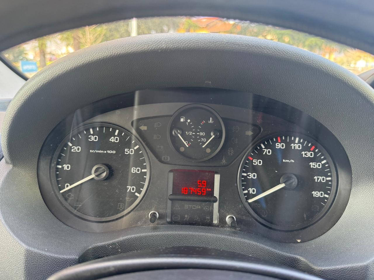 Peugeot Expert 2.0 HDi 125CV FAP PL-TA 12Q