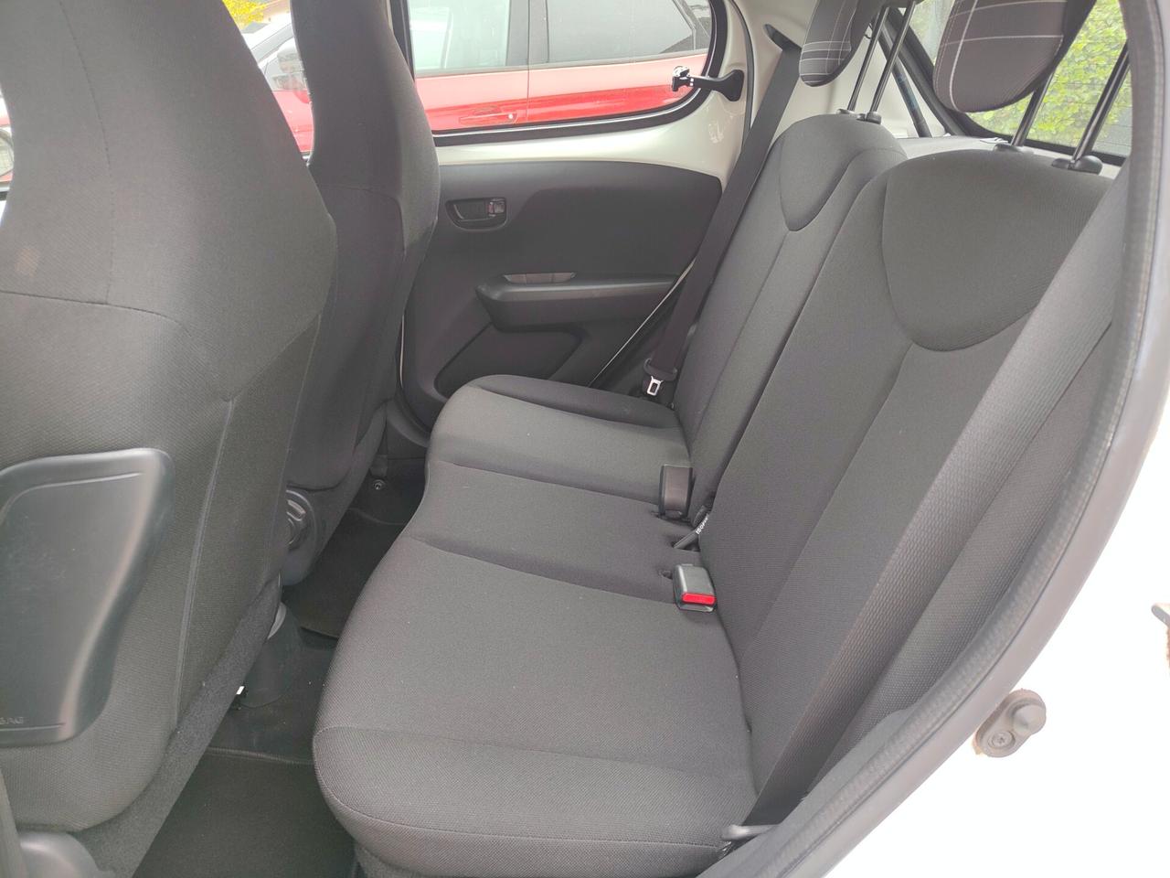 Peugeot 108 VTi 68 5 porte **SOLO 26000KM ** PREZZO REALE