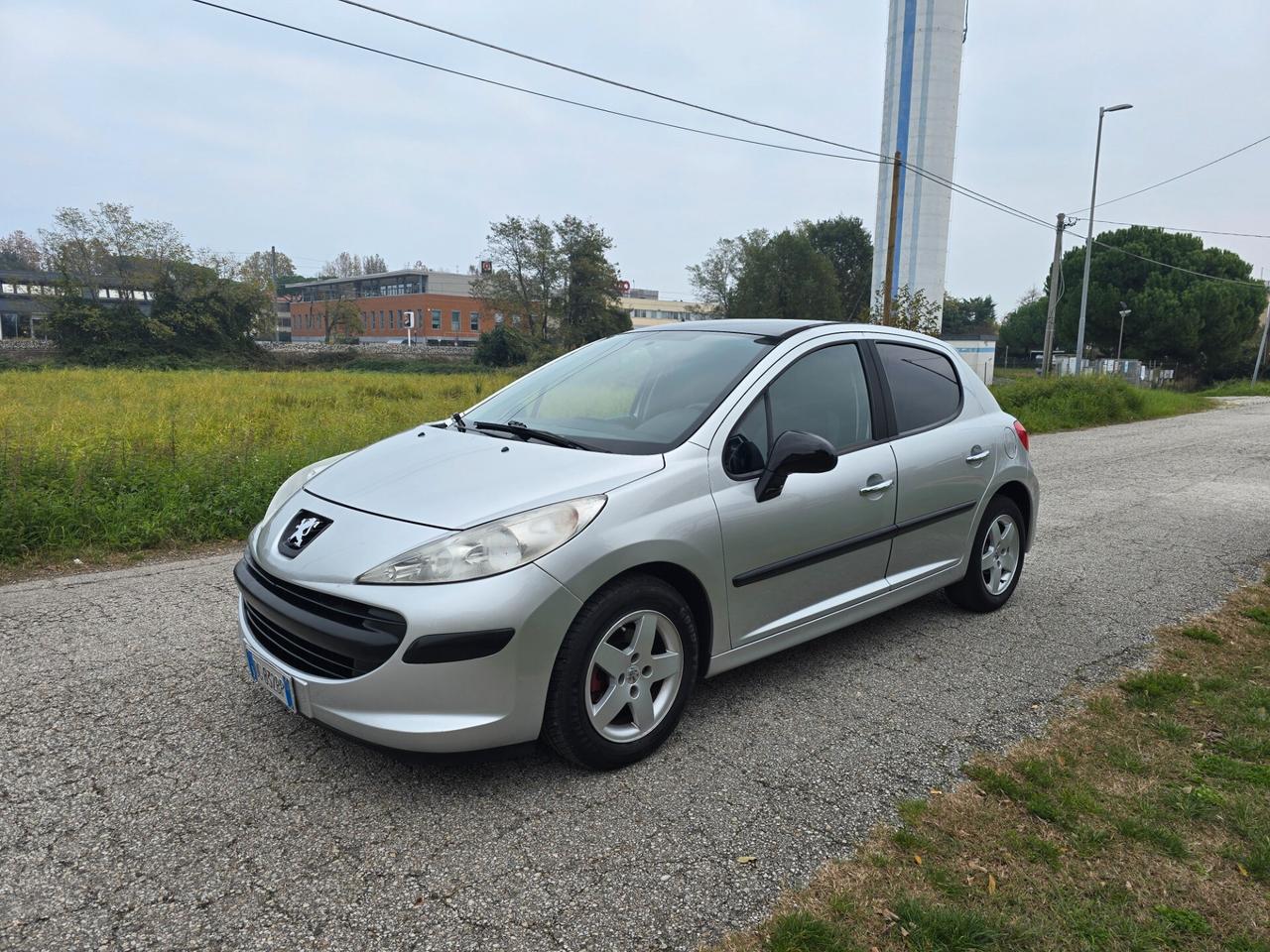 Peugeot 207 1.4 GPL con GARANZIA- NEOPATENTATI