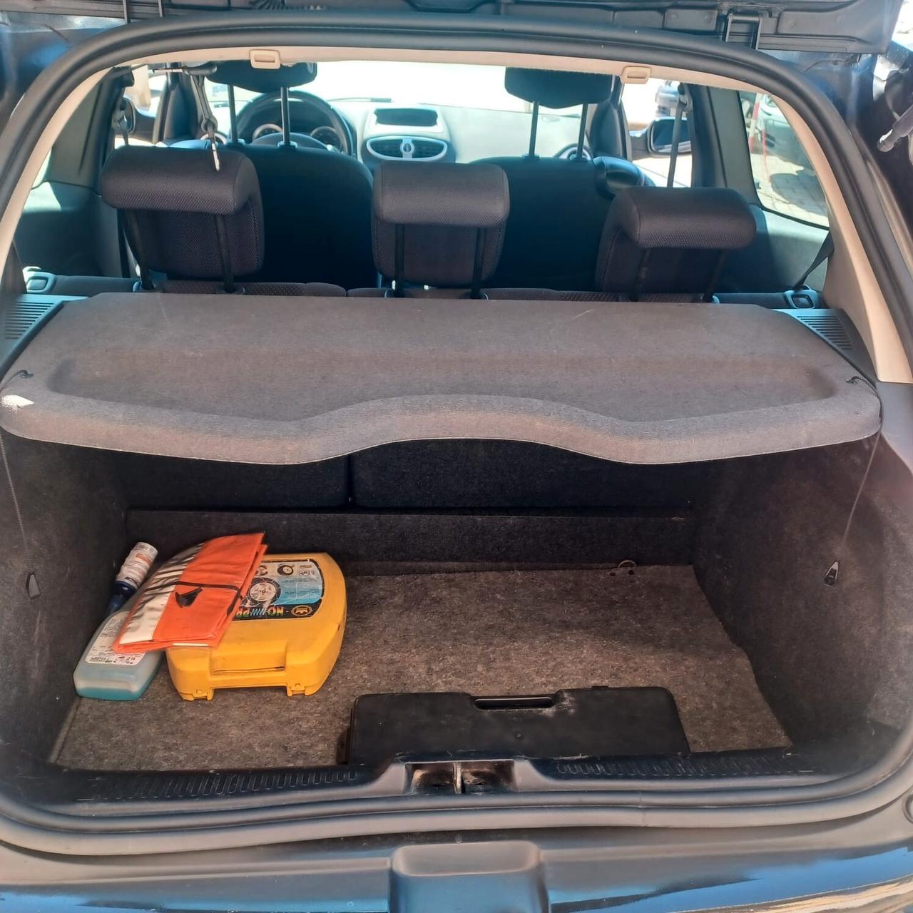 88.188 KM CLIO 1.2 PER NEOPATENTATI PERFETTA