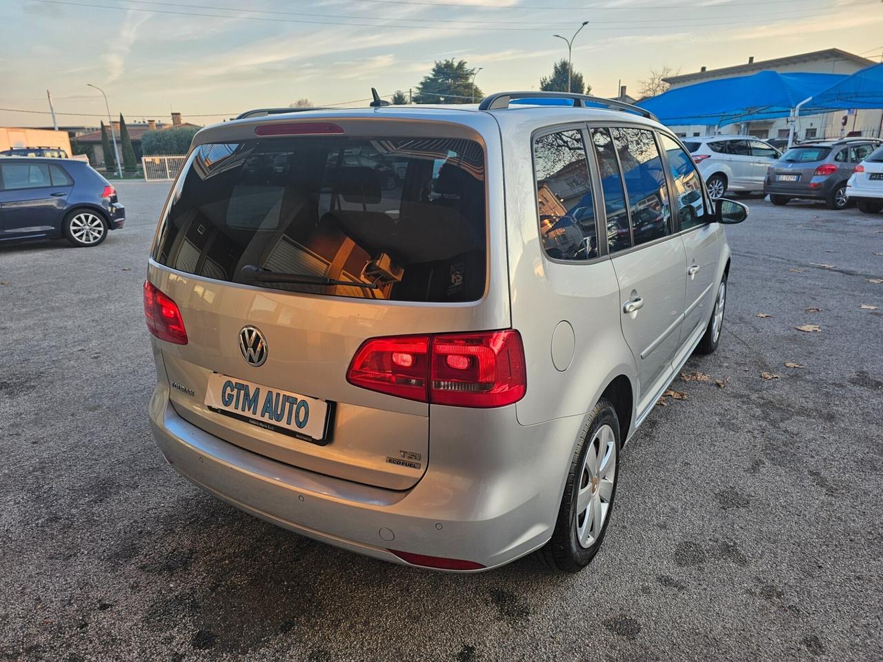 Volkswagen Touran 1.4 Metano - Neopatentati